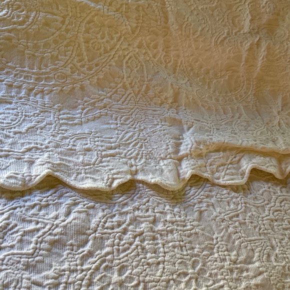 Pink Bates Queen Elizabeth Matelasse Bedspread White Fringed Coverlet 83x100 - Picture 6 of 9